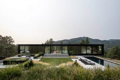 Blur House by Studio B