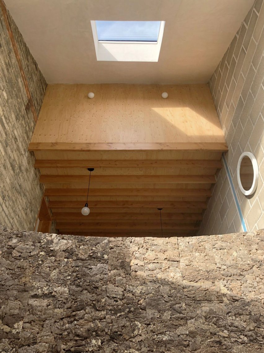 Forest House is a home in north London that was extended by AOC