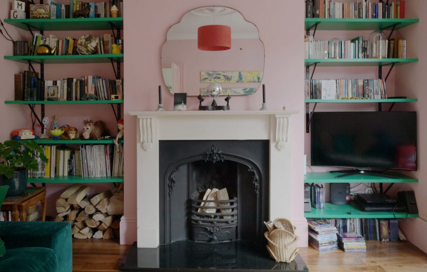 Forest House is a home in north London that was extended by AOC