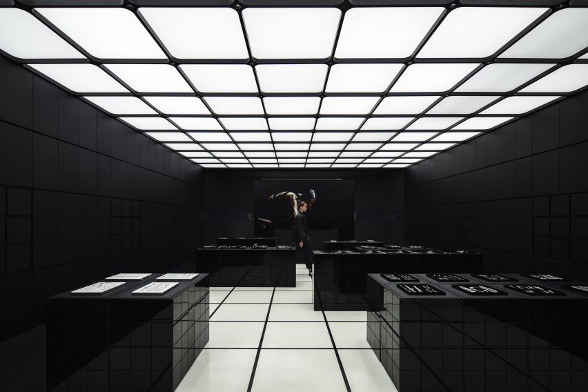 KVK jewelery store Chengdy by Atmosphere Architects