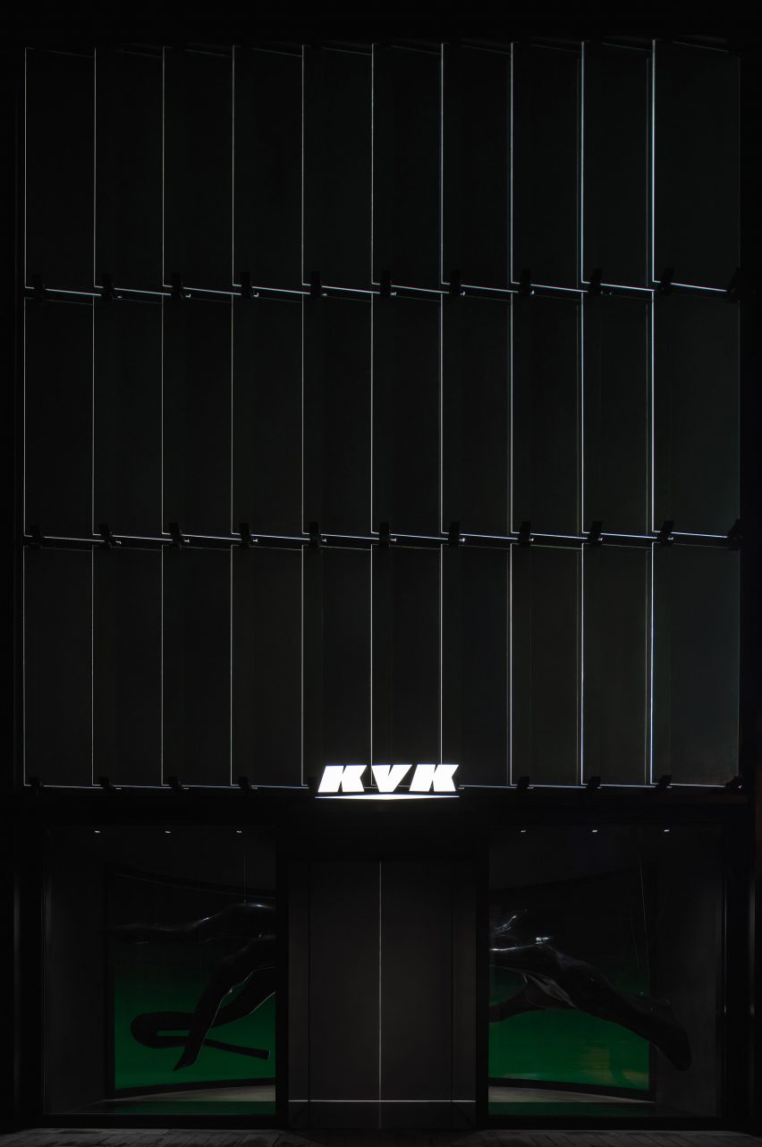 KVK jewelery store Chengdy by Atmosphere Architects