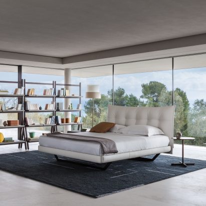 Aurora Tre bed by Tito Agnoli for Poltrona Frau