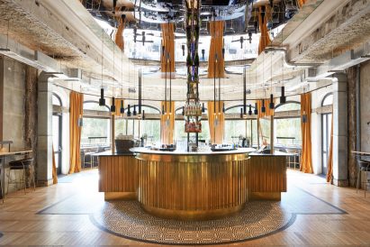 Brass bar in La Folie Douce Hôtel Chamonix
