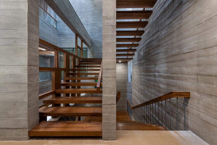 Beton Brut is a concrete home that was designed by The Grid Architects