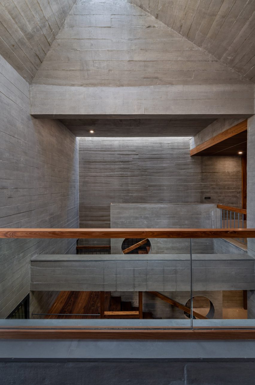Beton Brut is a concrete home that was designed by The Grid Architects