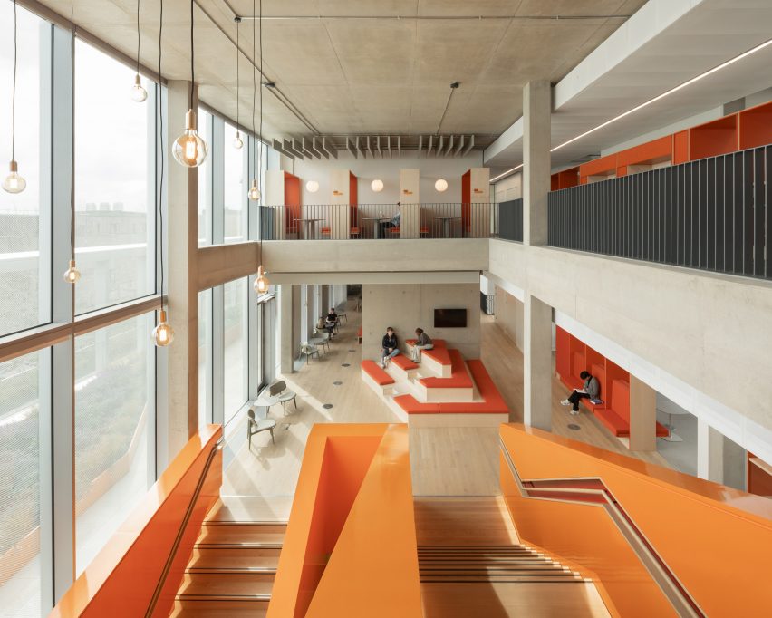 West Hub was designed by Jestico + Whiles and is an education facility that forms part of the University of Cambridge