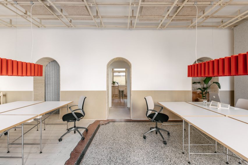 Circular Office