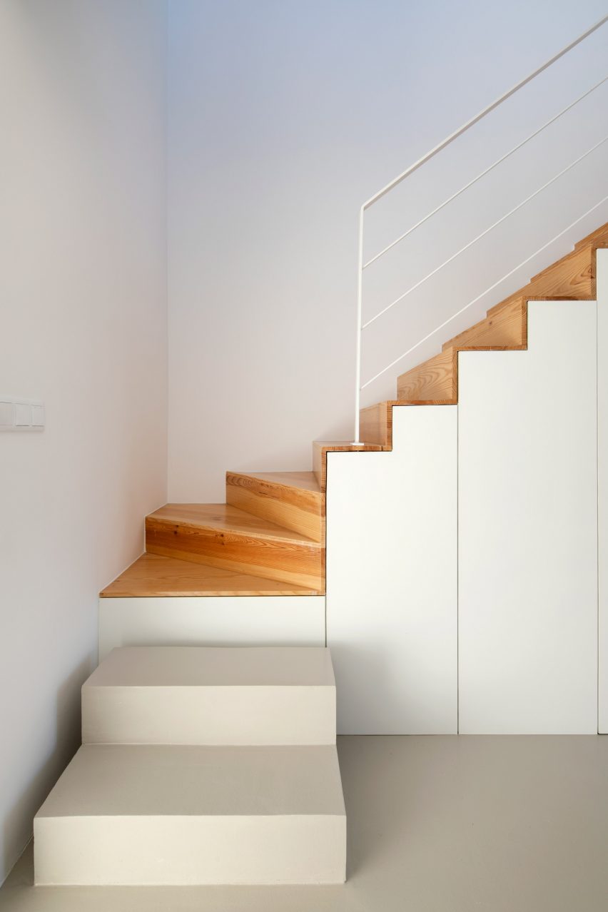 White and wood staircase