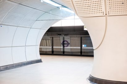Smooth corners on Crossrail
