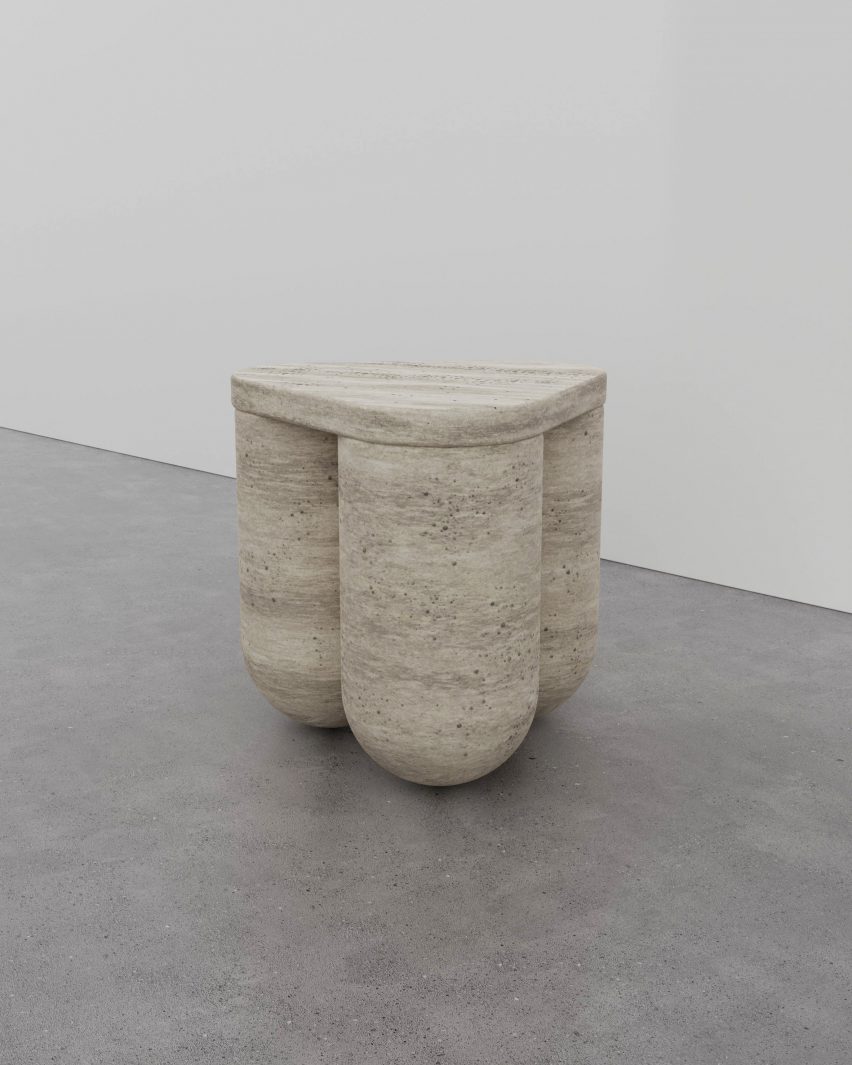 Caps03 stool by Suli
