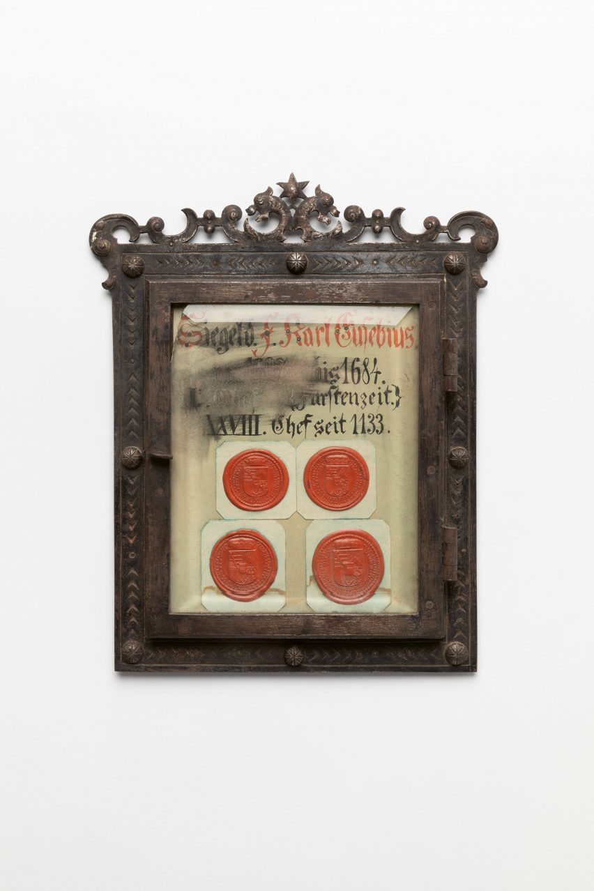 Inspiration for Record Keeper e-paper display with custom software by Commonplace Studio