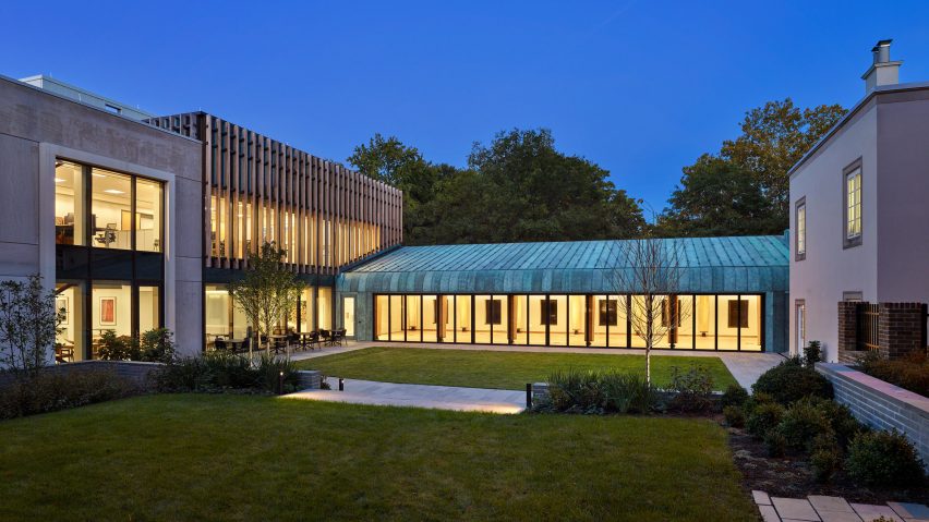 Norwegian embassy by Fentress