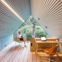Garden studio home office