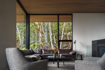 Image of the living area at Buck Mountain Cabin