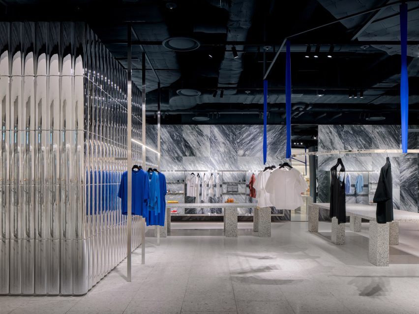 Hyundai Seoul mall by Burdifilek