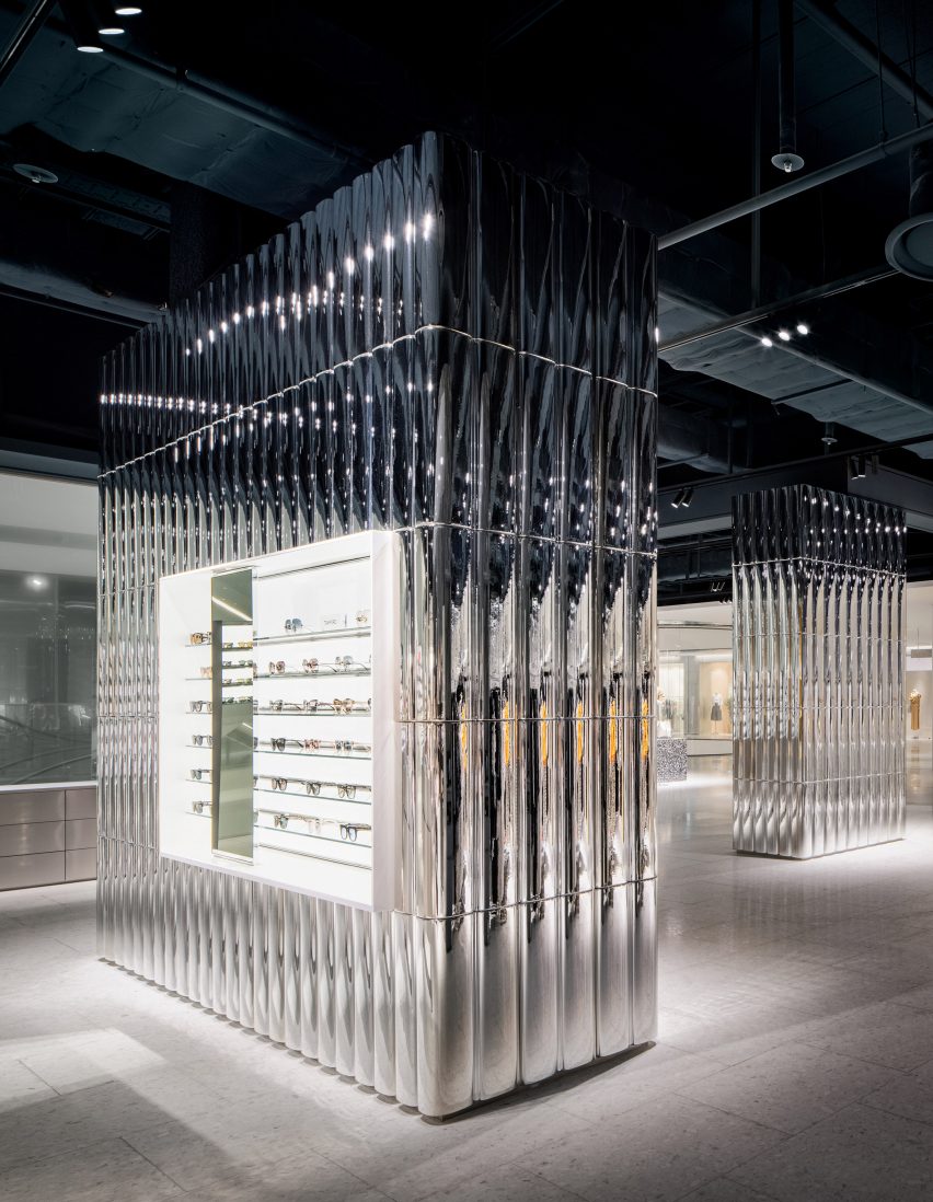 Hyundai Seoul mall by Burdifilek