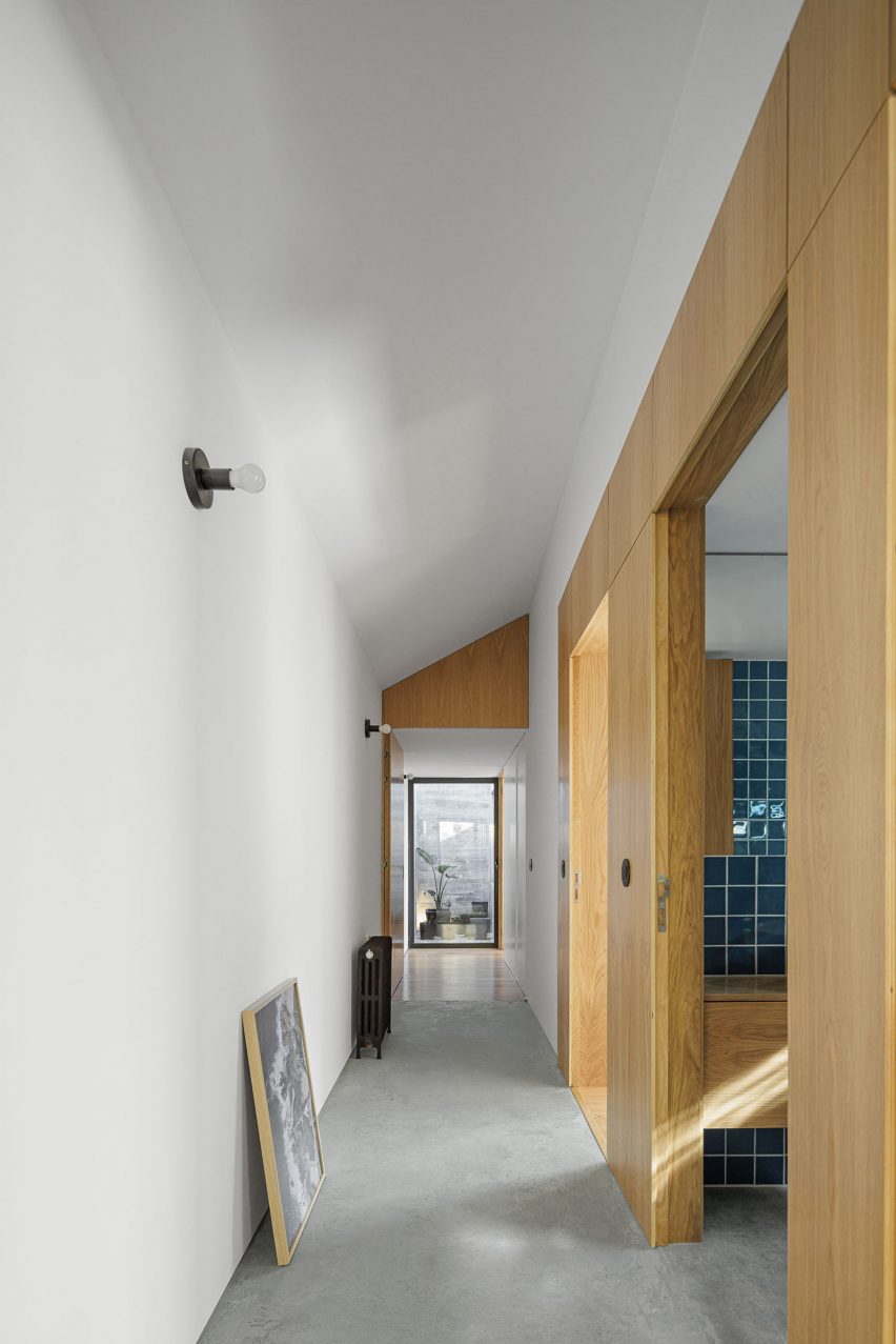 Hallway in Casa NaMora by Filipe Pina and David Bilo