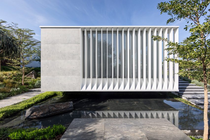 Exterior of private spa in Israel by Pitsou Kedem Architects