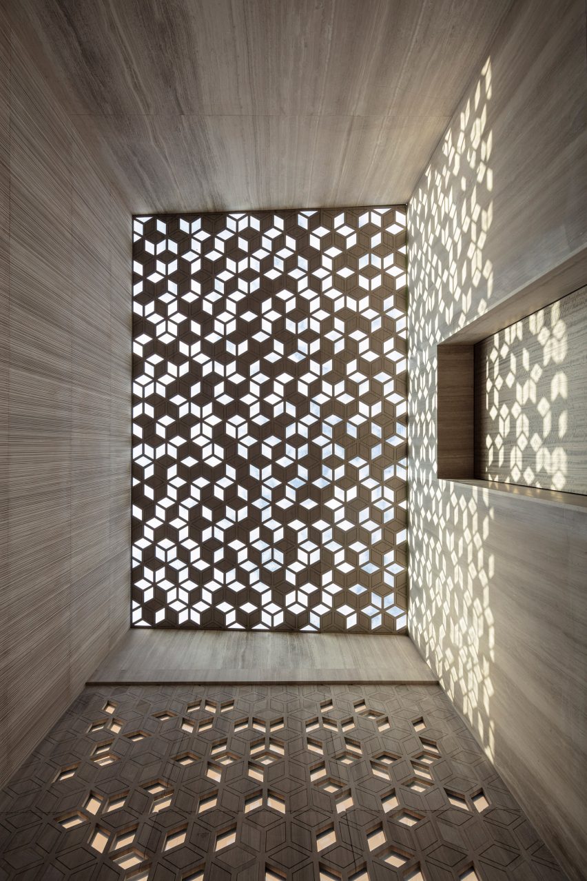 Rozen Pavilion is a private spa and guesthouse in Israel that was designed by Pitsou Kedem Architects
