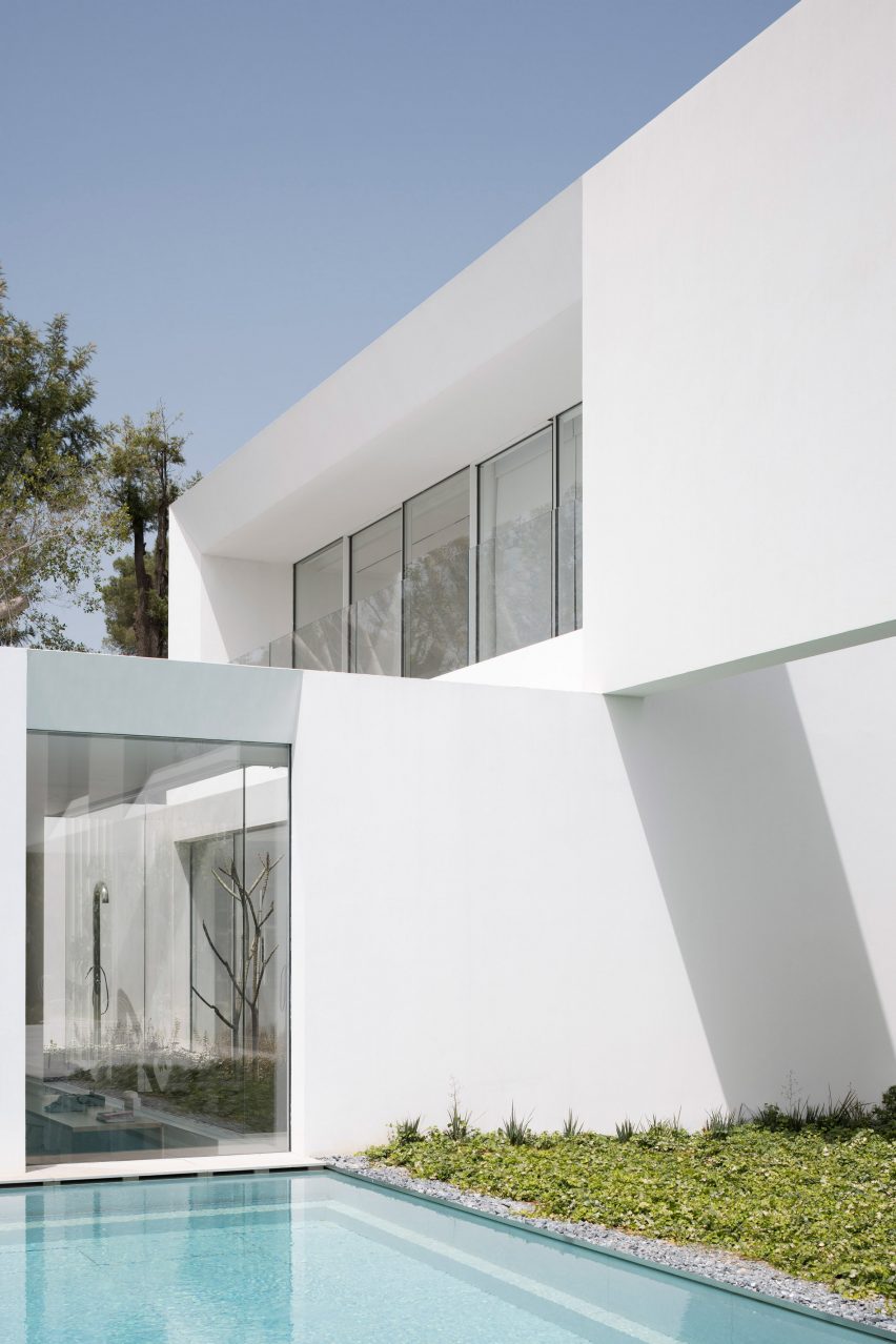 K House is a home in Tel Aviv that was designed by Pitsou Kedem