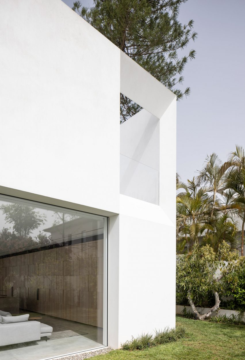 K House is a home in Tel Aviv that was designed by Pitsou Kedem