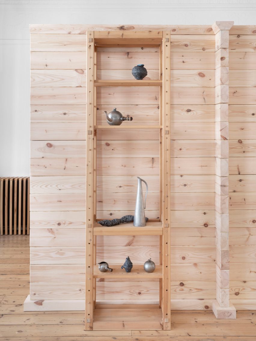 Shelves in Pyton Place