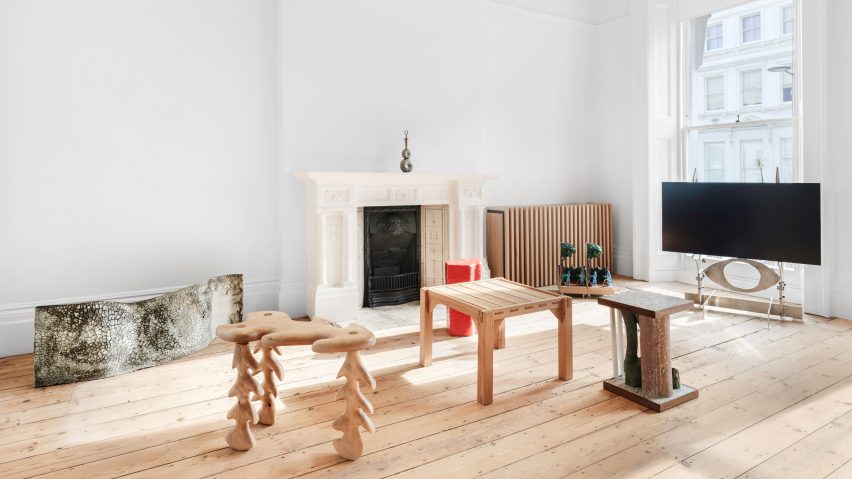 Living room in Pyton Place