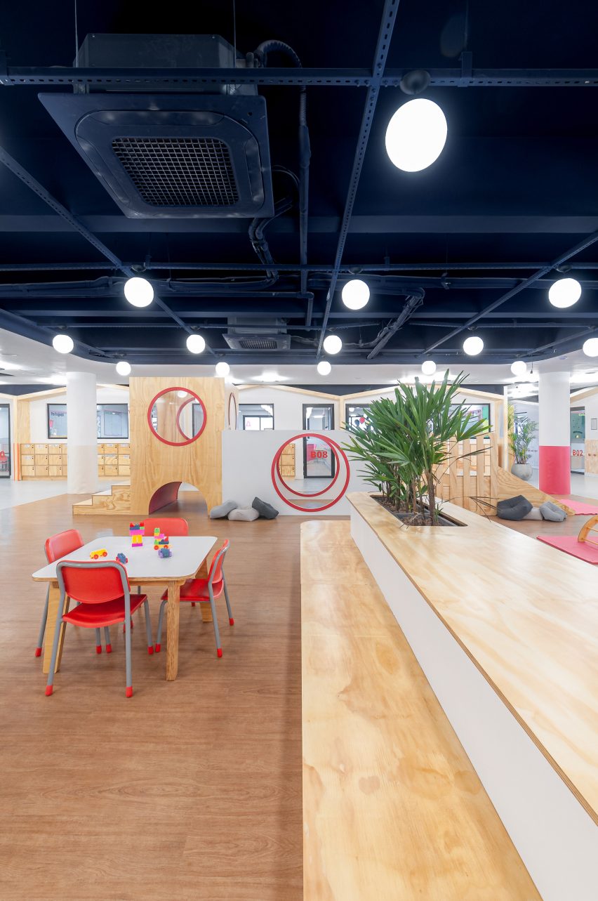 Red House School by Studio Dlux