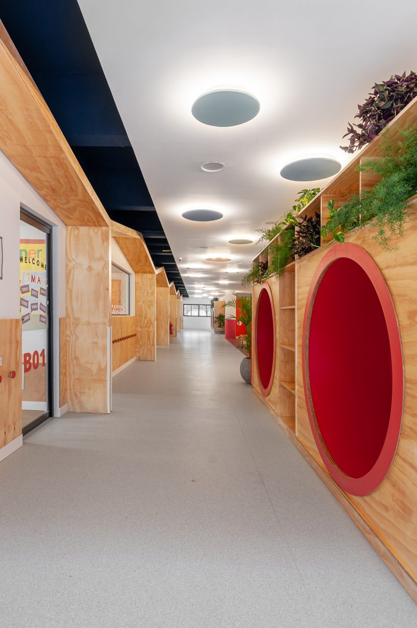 Red House School by Studio Dlux