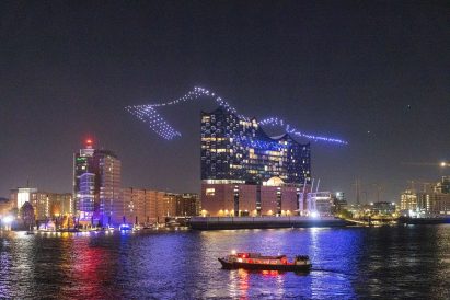 Studio Drift's Breaking Waves performance at Elbphilharmonie in Hamburg