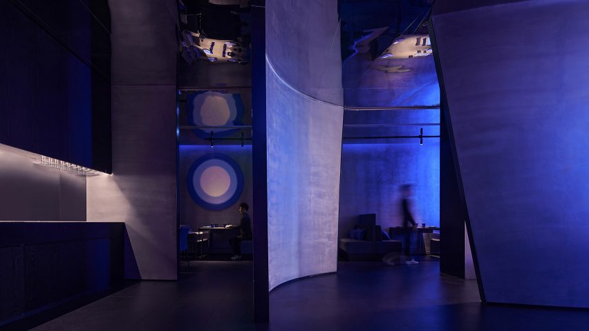 Curved partitions inside Shanghai's Taste of Dadong restaurant