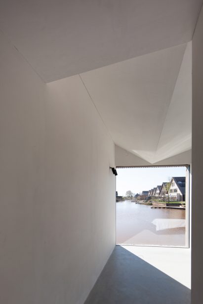 Picture window at Villa K2