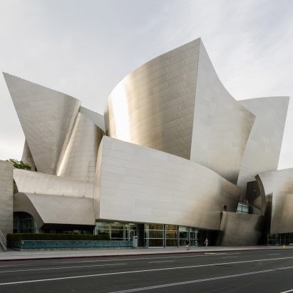 Frank Gehry’s Walt Disney Concert Hall is “a living room” for Los Angeles