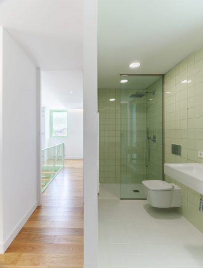 House and studio by Enrique Jerez and Jesús Alonso