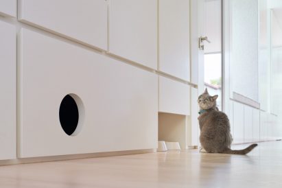 Built in litter box