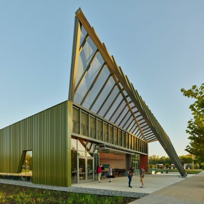 Green canopy Marlon Blackwell Thaden School