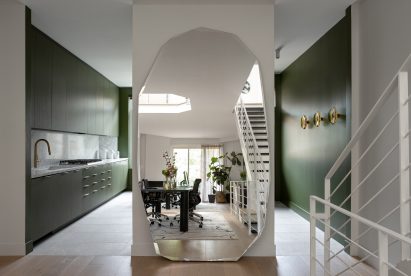 Home office with mirror 