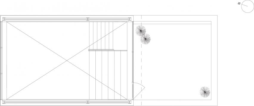 Aquarium House in Kanagawa by Nao Iwanari