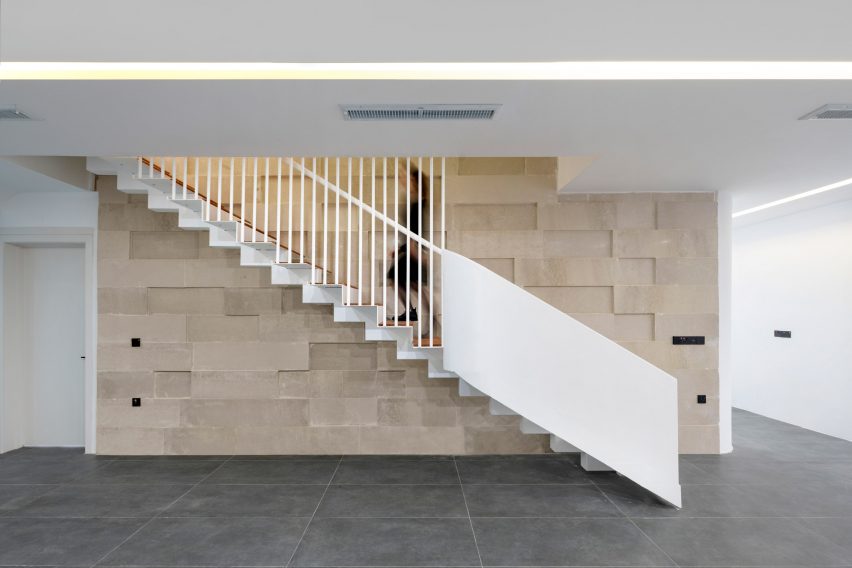 Interior of Bakrajo House in Sulaymaniyah by Zakaa