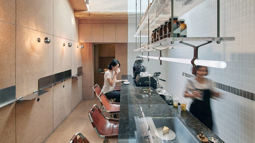 Cork-clad coffee bar in Beijing