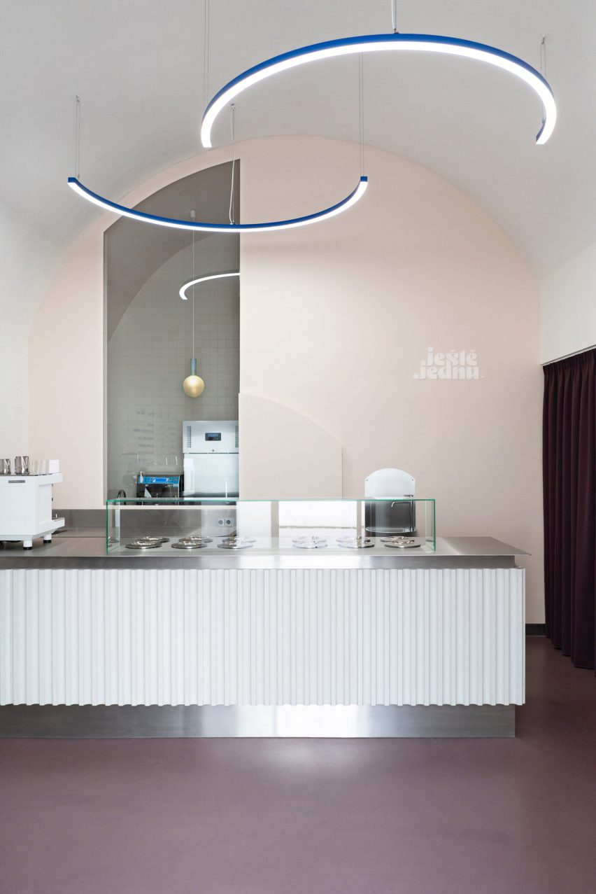 Ještě Jednu ice cream shop in Brno by Holky Rády Architekturu