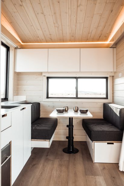 Interior dinette