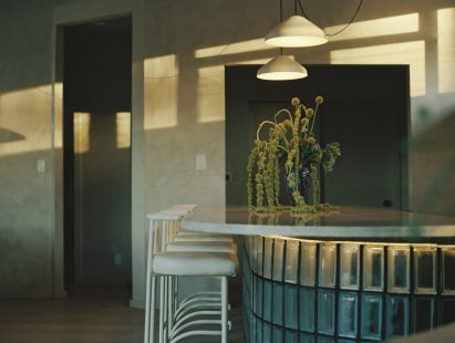 Glass brick counter
