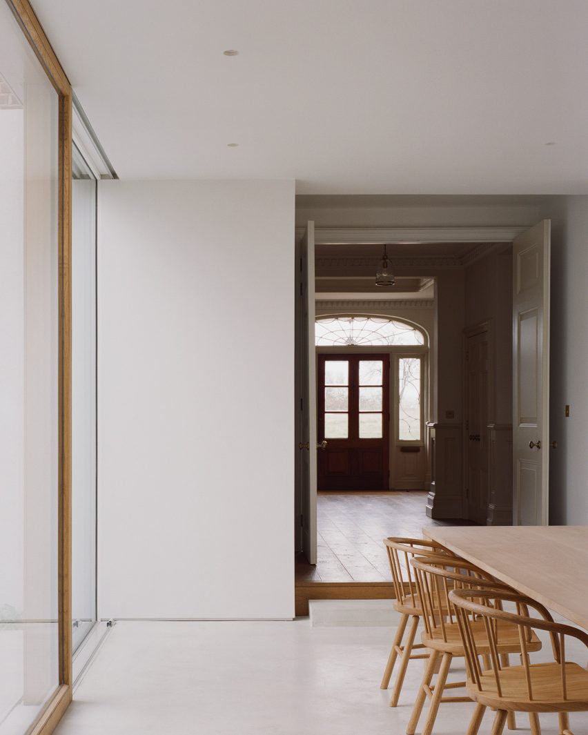 Interior of Pergola House by Will Gamble Architects