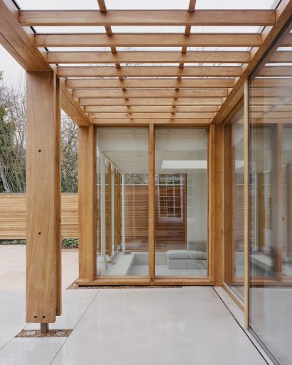 Pergola House by Will Gamble Architects