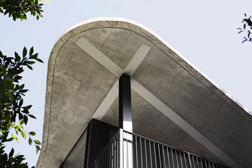 Canopy House is a concrete home that was designed by Powell and Glenn