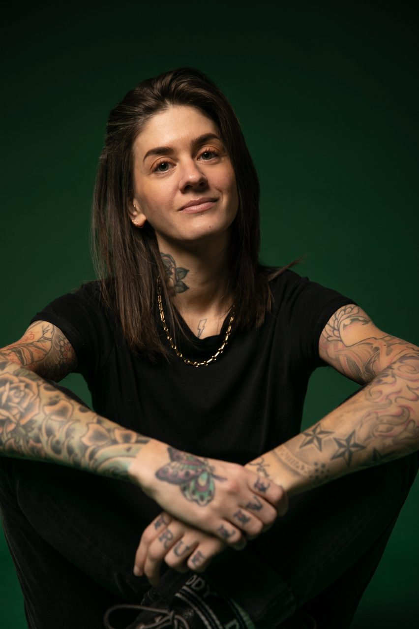 Dominique Holmes headshot