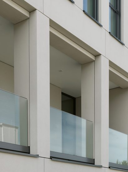 Aachen office building by NBP Architekten with facade by Rieder
