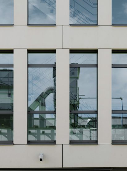 Aachen office building by NBP Architekten with facade by Rieder