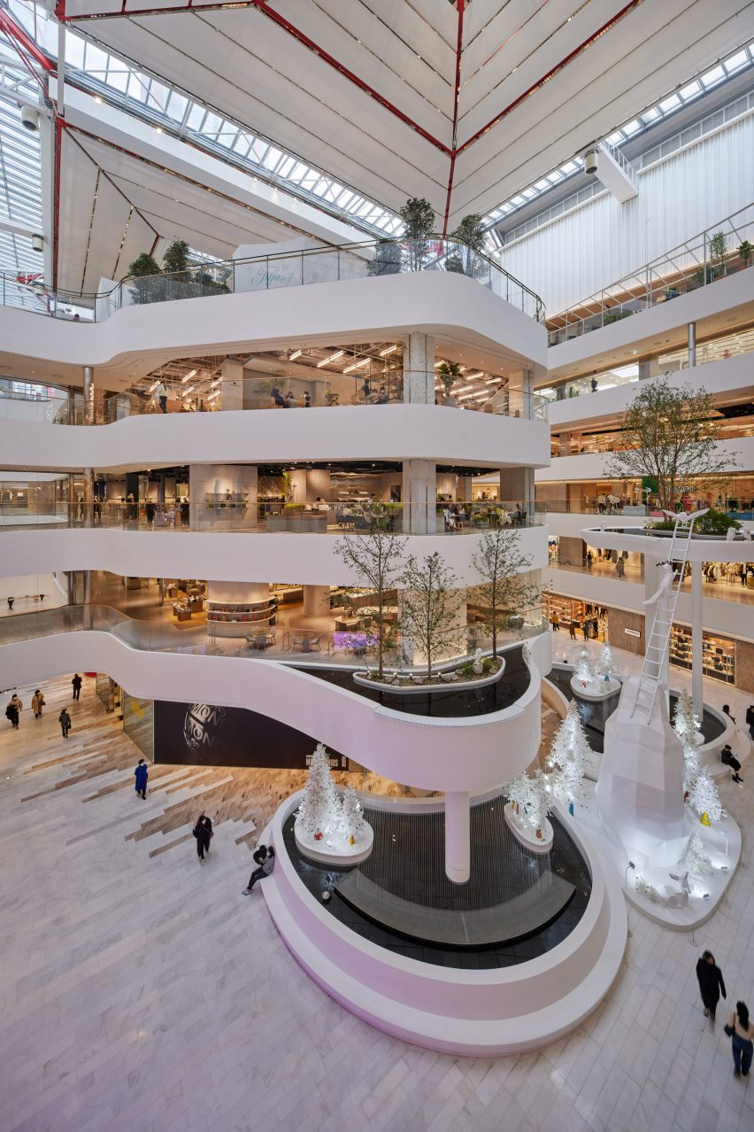Parc. 1 is a mixed-used building that was created by Rogers Stirk Harbour + Partners